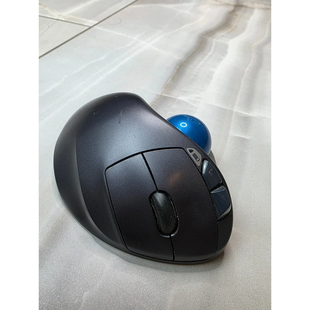 Logitech‎ M570 Wireless Trackball Mouse Ergonomic Black Blue 910-001799